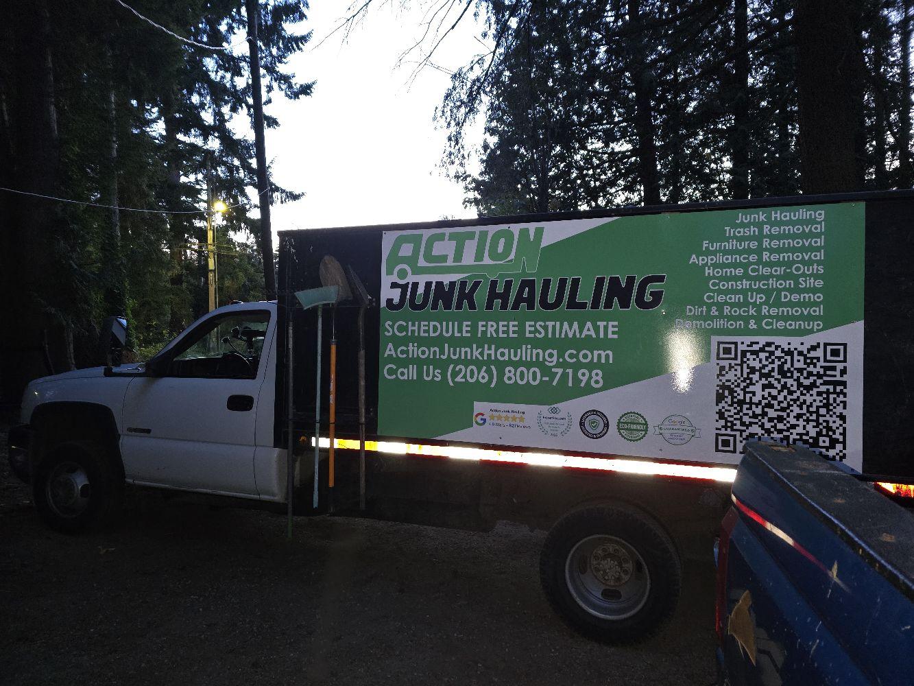 Junk Removal Service vs Dumpster Rental: Key Differences